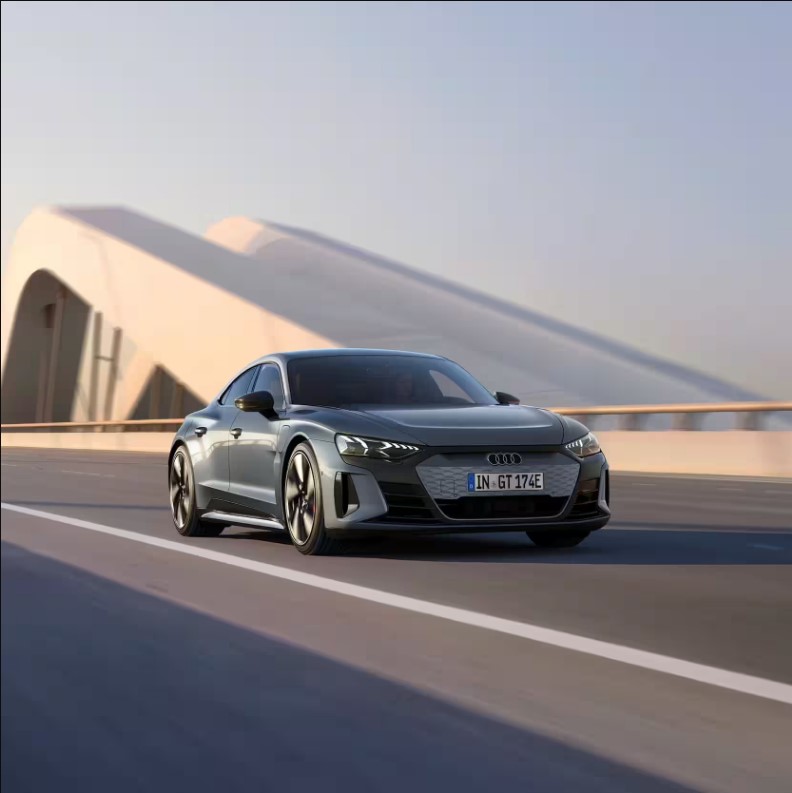Динамика Audi E-tron GT